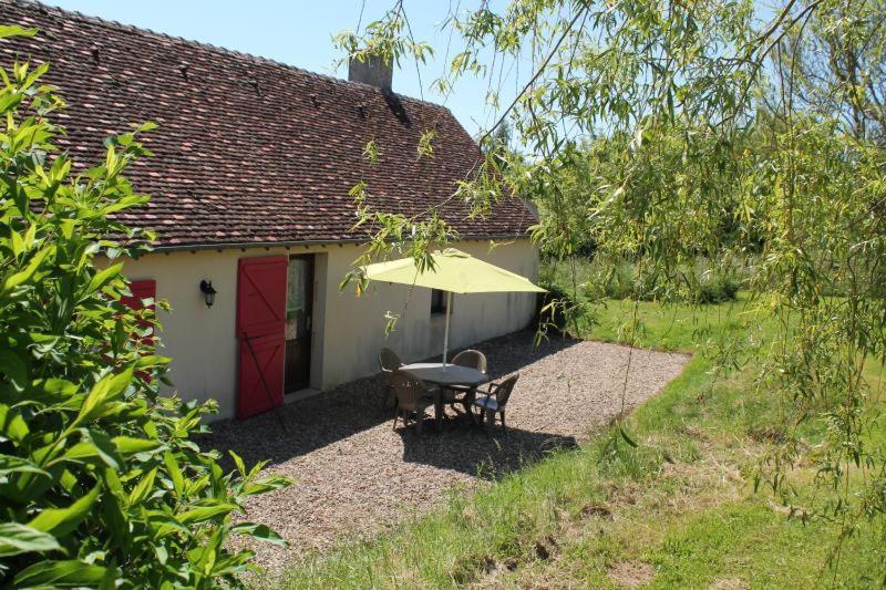 La Petite Fermette Villa Challuy Exteriör bild